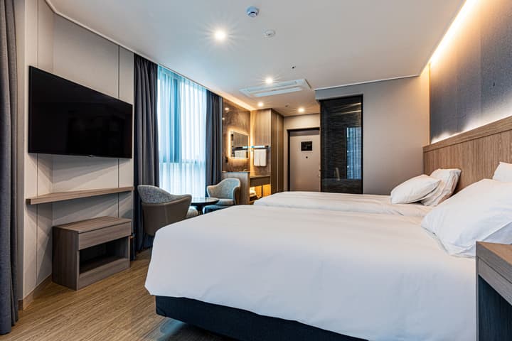 JeJu Bolton Hotel
