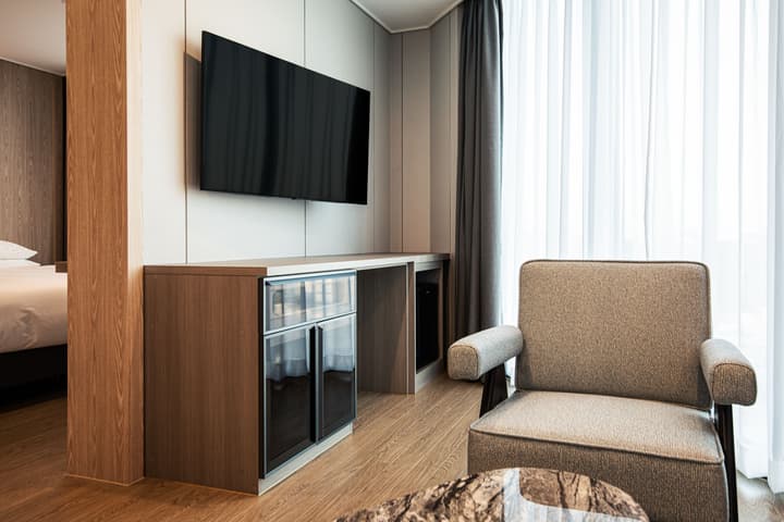 JeJu Bolton Hotel