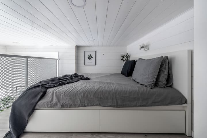 Waterfront Cabins Studio Apartments