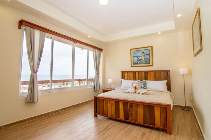 Tropical Palace Hotel