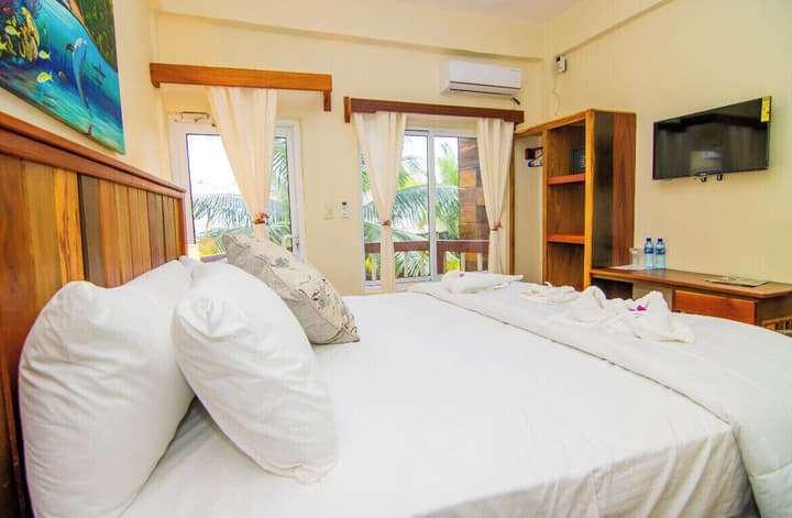 Tropical Palace Hotel