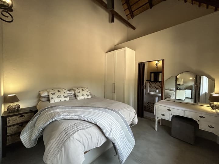 Leadwood Tree Safari Lodge