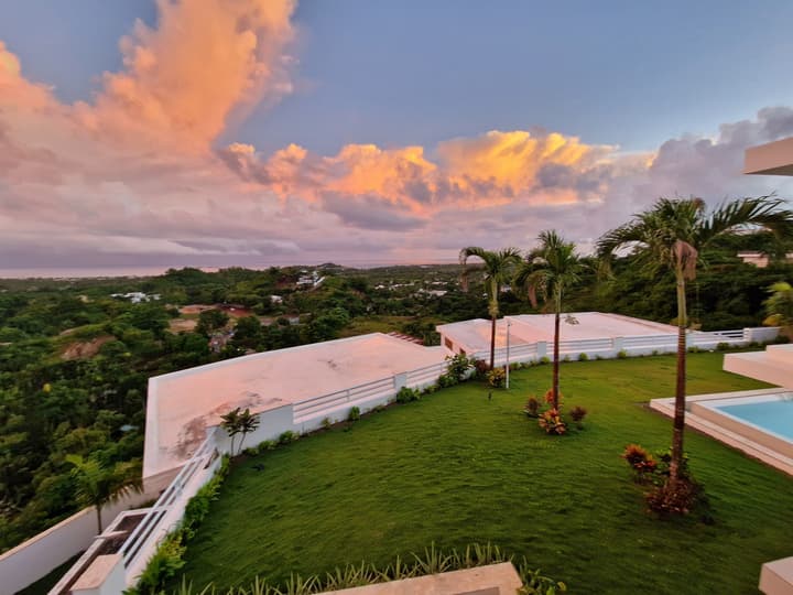 Sunset Villa with Infinity Pool