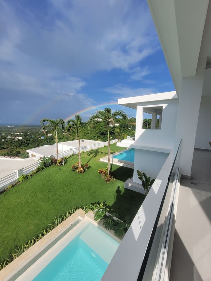 Sunset Villa with Infinity Pool