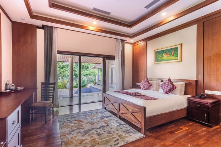 River Bank Jungle Resort