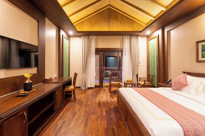 River Bank Jungle Resort