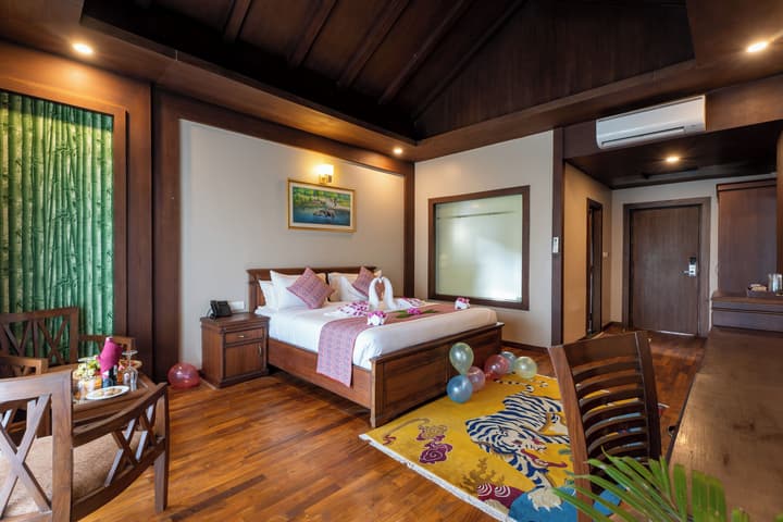 River Bank Jungle Resort
