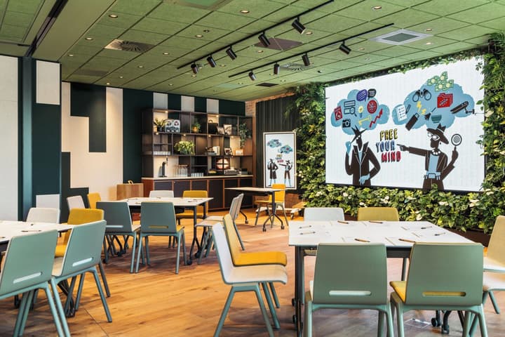 Hotel Schani UNO City