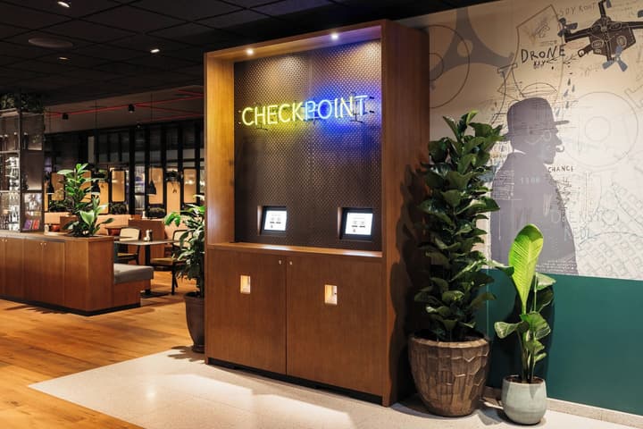 Hotel Schani UNO City