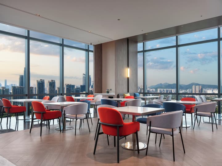 Holiday Inn Express Shenzhen Futian Center by IHG