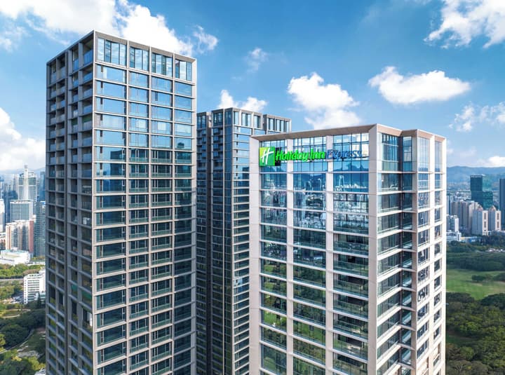 Holiday Inn Express Shenzhen Futian Center by IHG