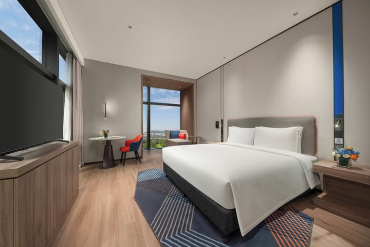 Holiday Inn Express Shenzhen Futian Center by IHG