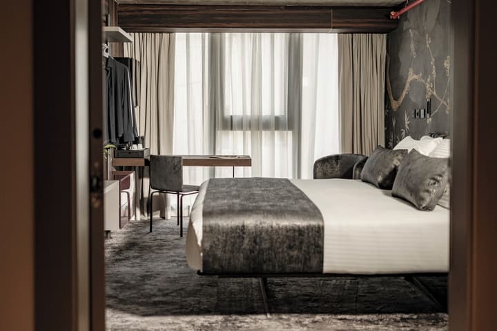Fitch Hotel