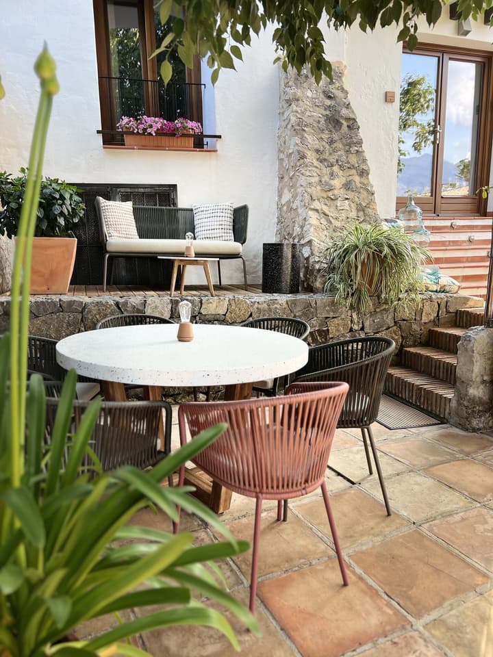 La Costera Hostal del Vino