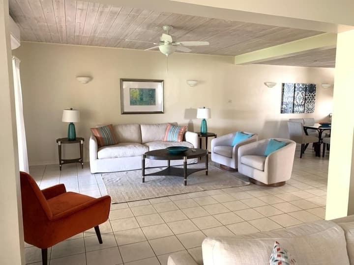 Bay View #7 Is A 2-bed, 3.5-bath Waterfront Townhouse In A Gated Community. 2 Bedroom Townhouse by RedAwning