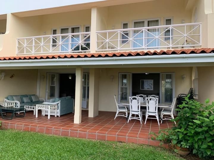Bay View #7 Is A 2-bed, 3.5-bath Waterfront Townhouse In A Gated Community. 2 Bedroom Townhouse by RedAwning