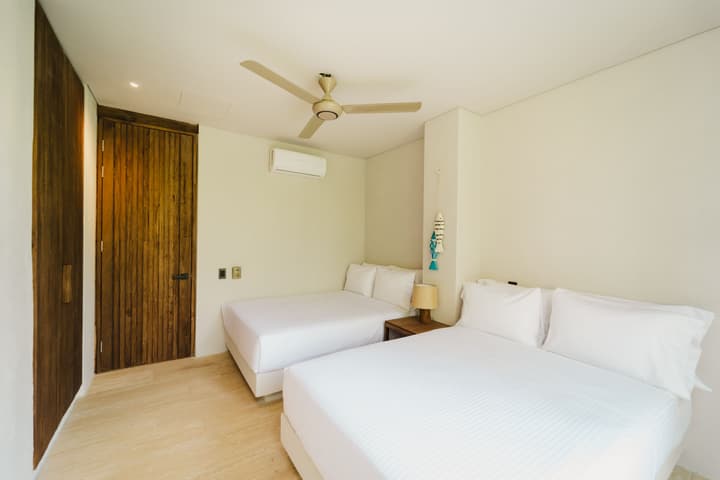 Naio Hotel y Villas