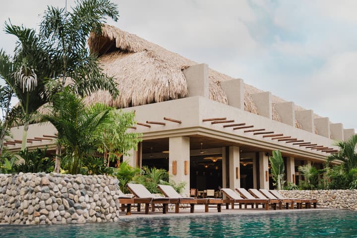 Naio Hotel y Villas