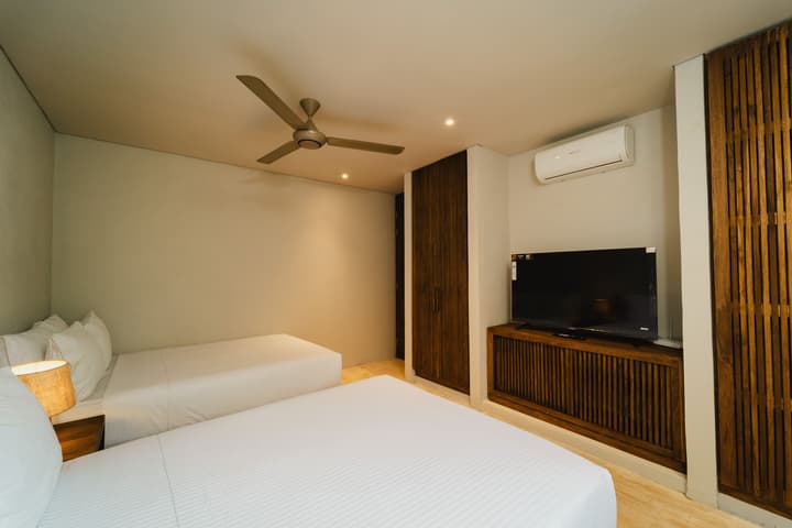 Naio Hotel y Villas
