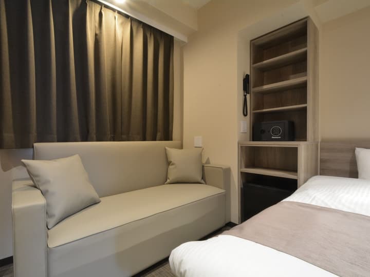 Hotel Sanrriott Shinsaibashi