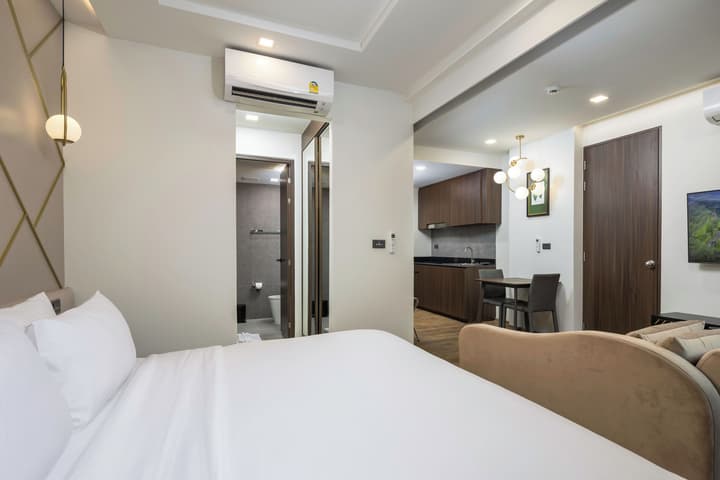 The Proud Karon Beach Phuket Trademark Collection By Wyndham