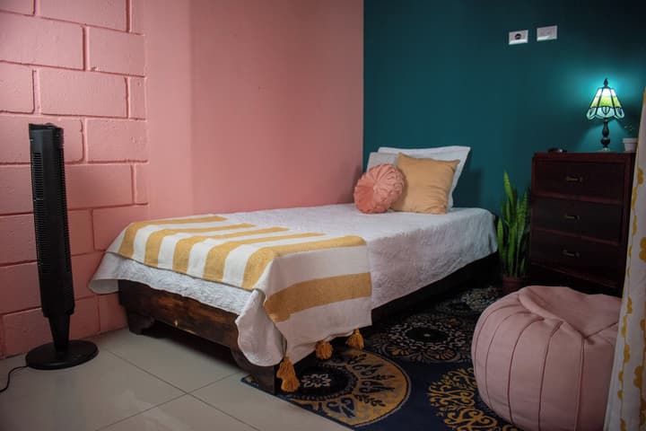Lolas Hostal
