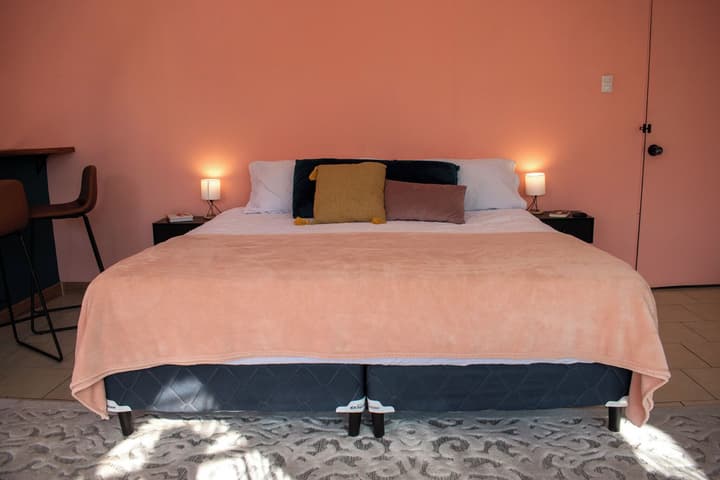 Lolas Hostal