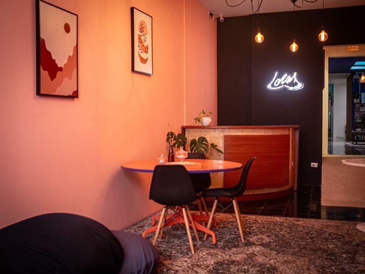 Lolas Hostal