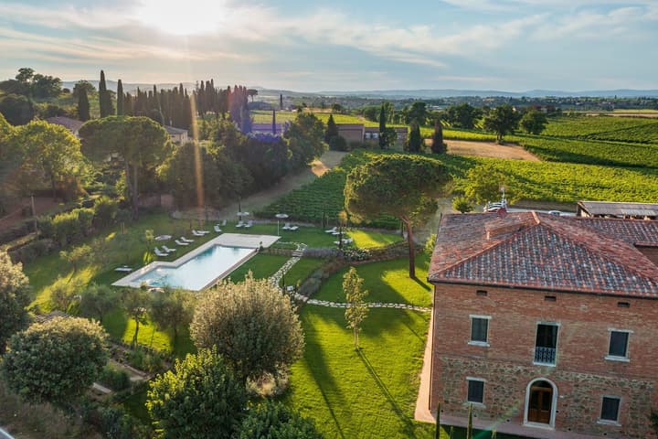 Villa Svetoni Wine Resort