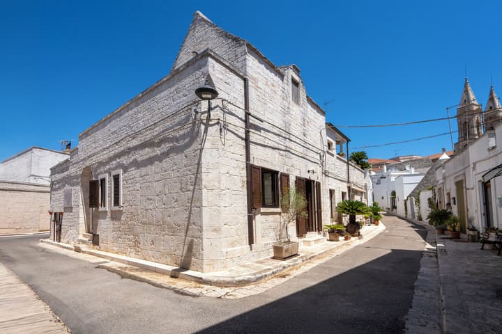 TRULLI CONTENTO ROOMS E APARTMENTS