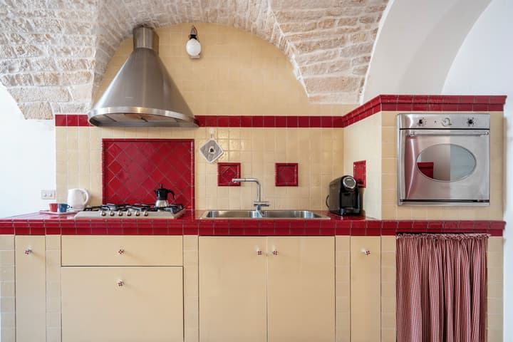 TRULLI CONTENTO ROOMS E APARTMENTS
