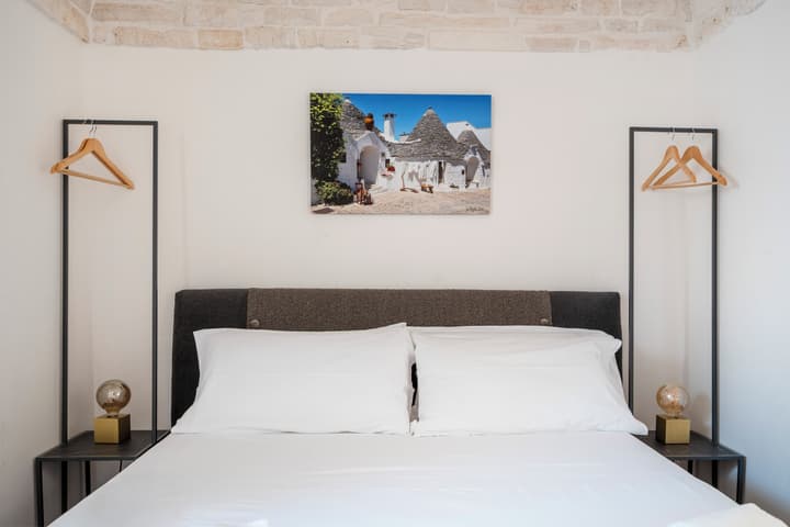 TRULLI CONTENTO ROOMS E APARTMENTS