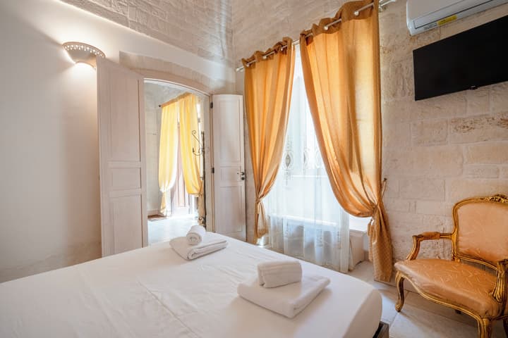 TRULLI CONTENTO ROOMS E APARTMENTS