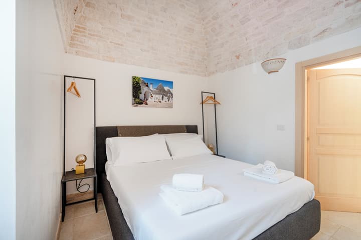 TRULLI CONTENTO ROOMS E APARTMENTS