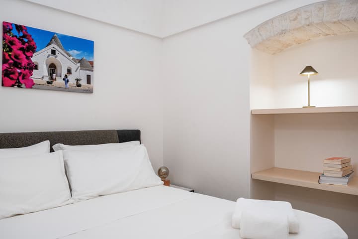 TRULLI CONTENTO ROOMS E APARTMENTS
