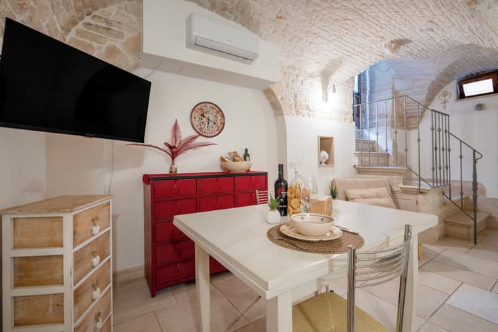 TRULLI CONTENTO ROOMS E APARTMENTS
