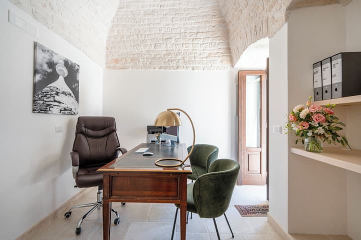 TRULLI CONTENTO ROOMS E APARTMENTS