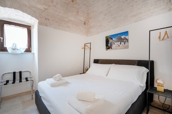 TRULLI CONTENTO ROOMS E APARTMENTS
