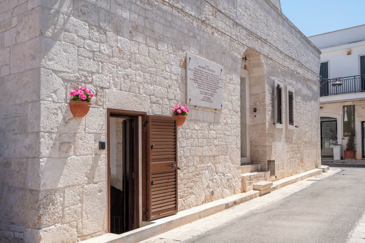 TRULLI CONTENTO ROOMS E APARTMENTS