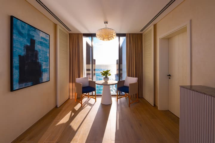 Bab Al Nojoum Hudayriyat Villas