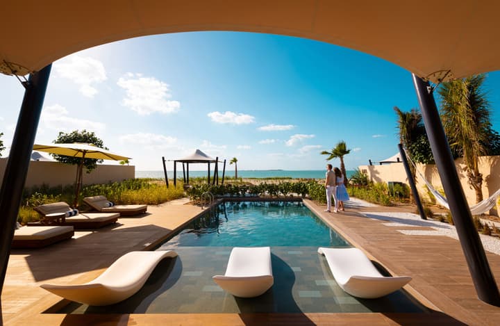 Bab Al Nojoum Hudayriyat Villas