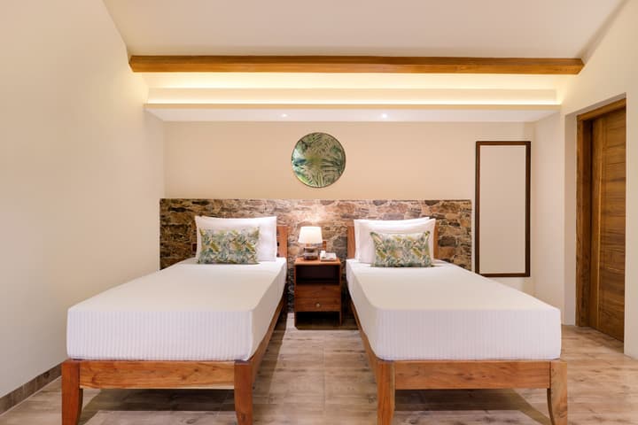 Lemon Tree Wildlife Resort Kanha
