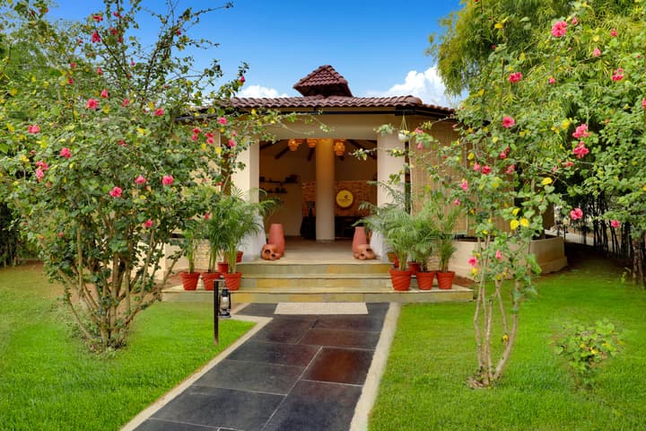 Lemon Tree Wildlife Resort Kanha