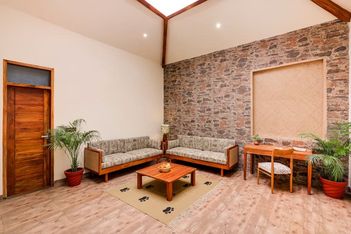 Lemon Tree Wildlife Resort Kanha