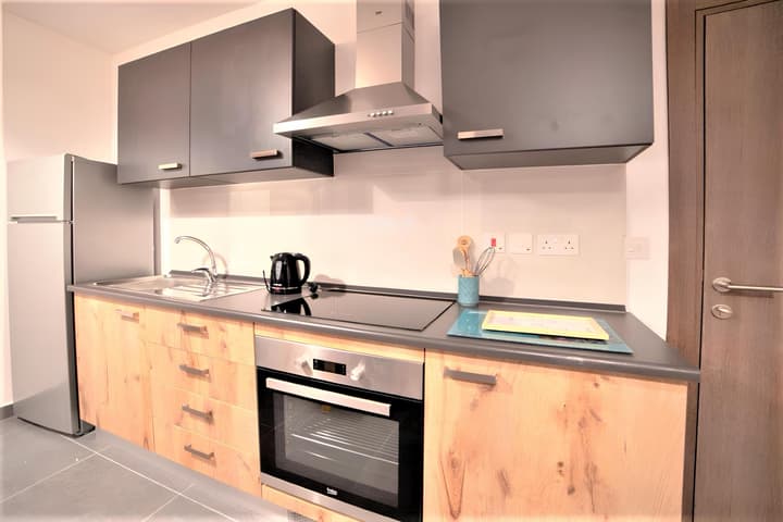 Elise Apartments