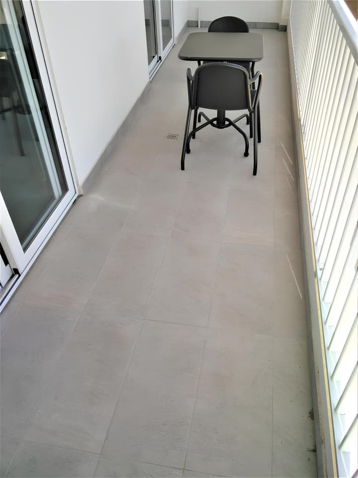 Elise Apartments