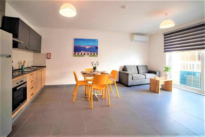 Elise Apartments