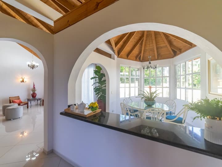 Casati Pearl House, Big House With Private Pool!