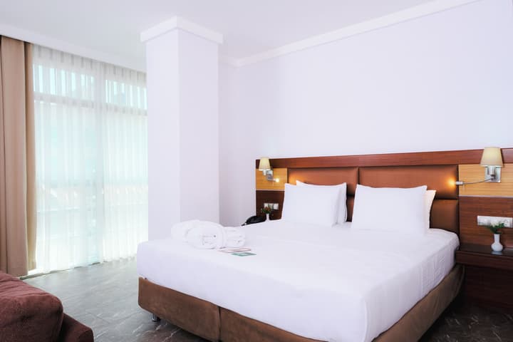 ARMİS HOTEL