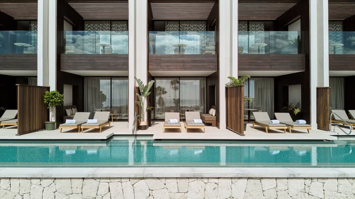 Royal Hideaway Corales Villas